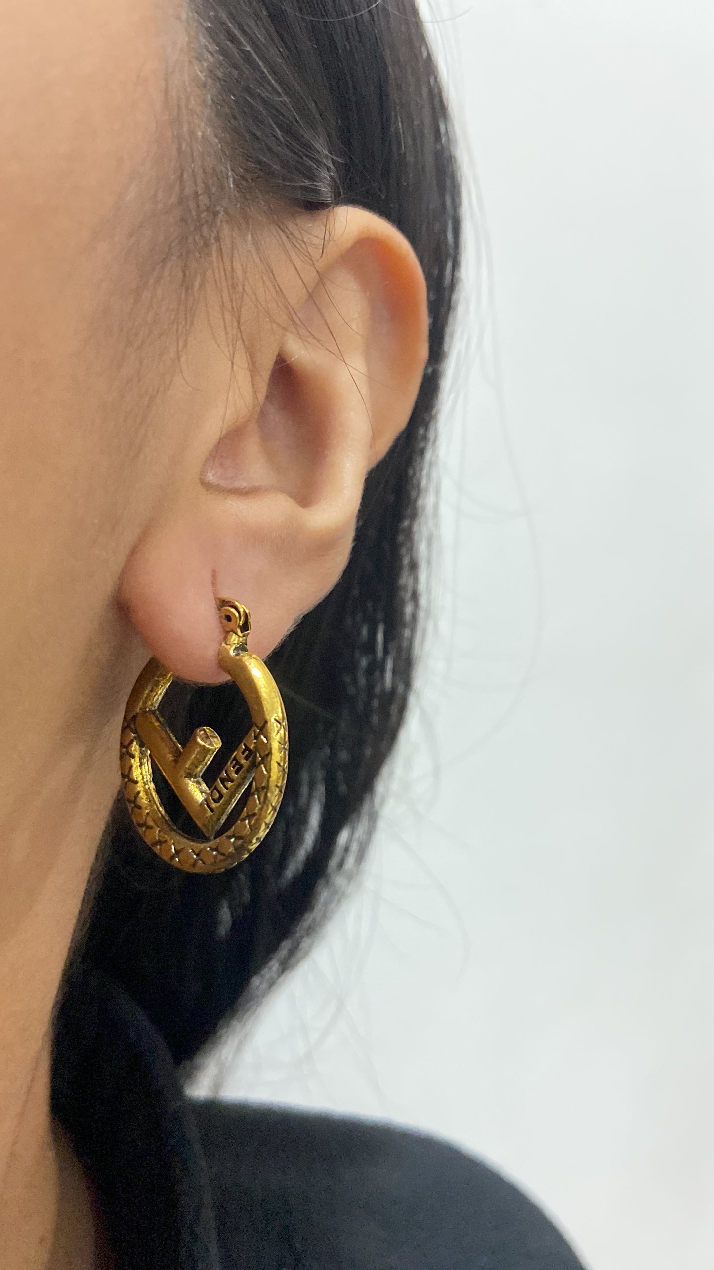 F Ohrringe Hoop Earring