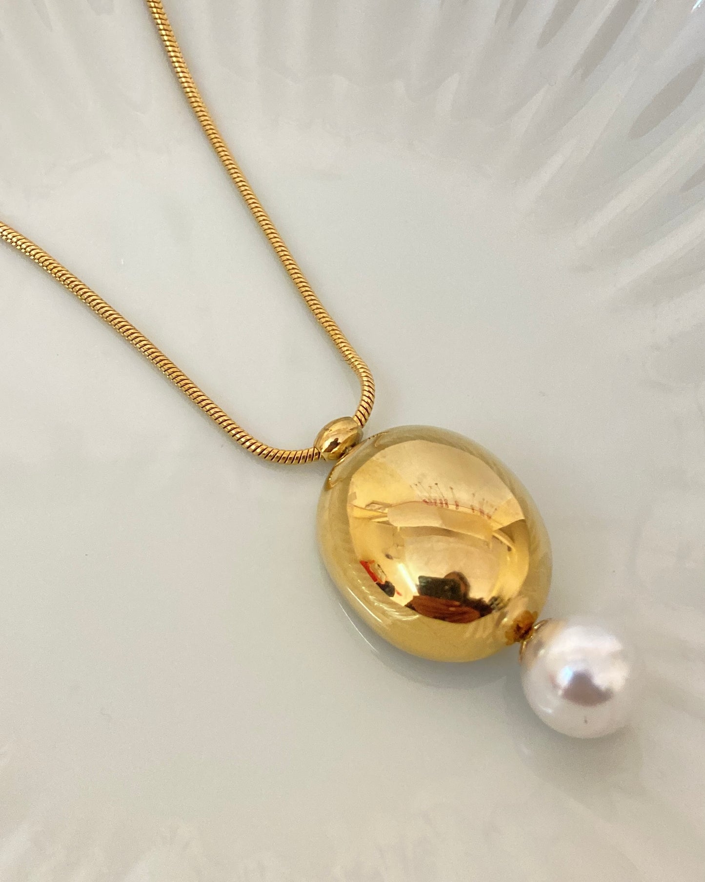 Chunky Pearl Necklace