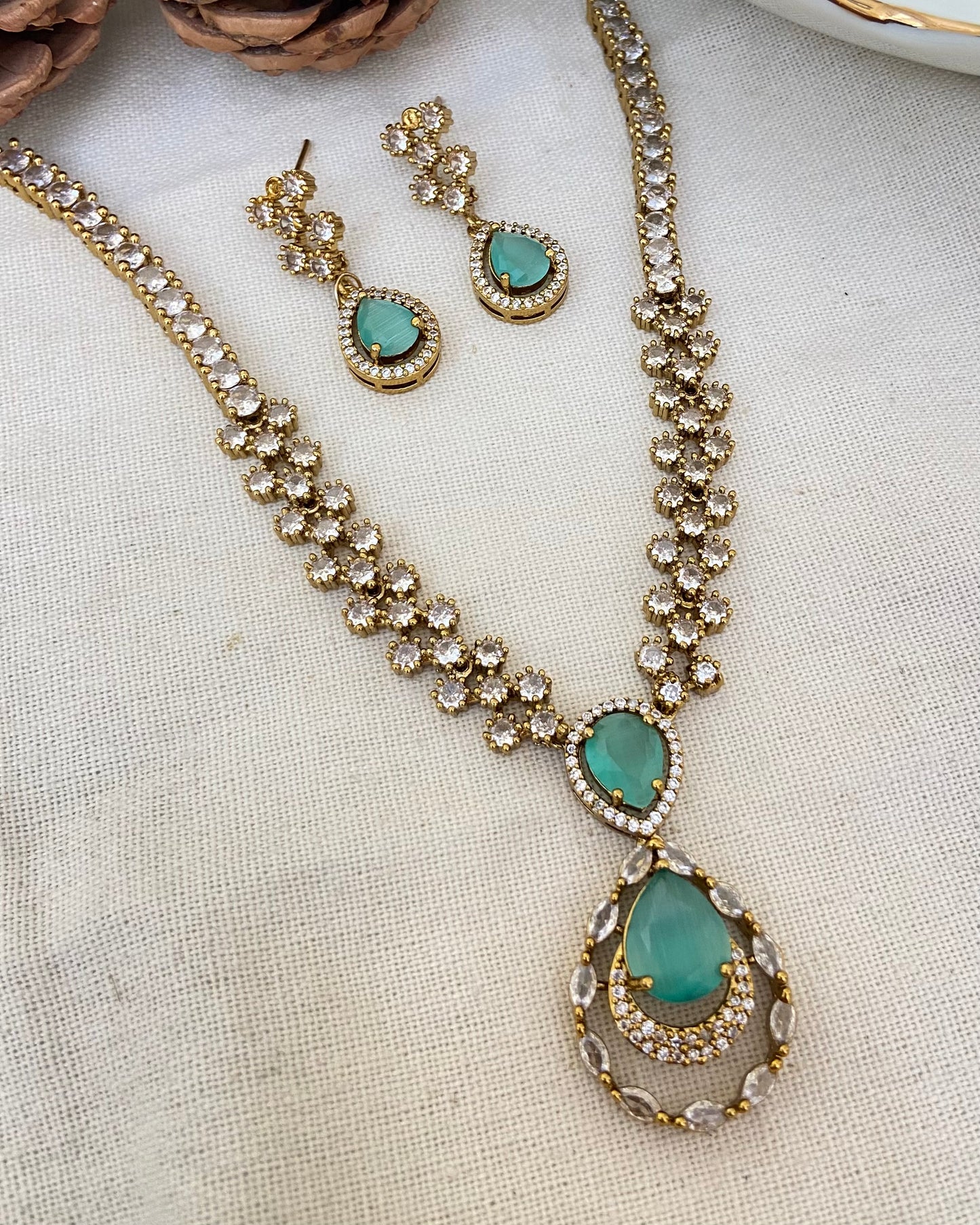 Sea Green Freena Victorian set