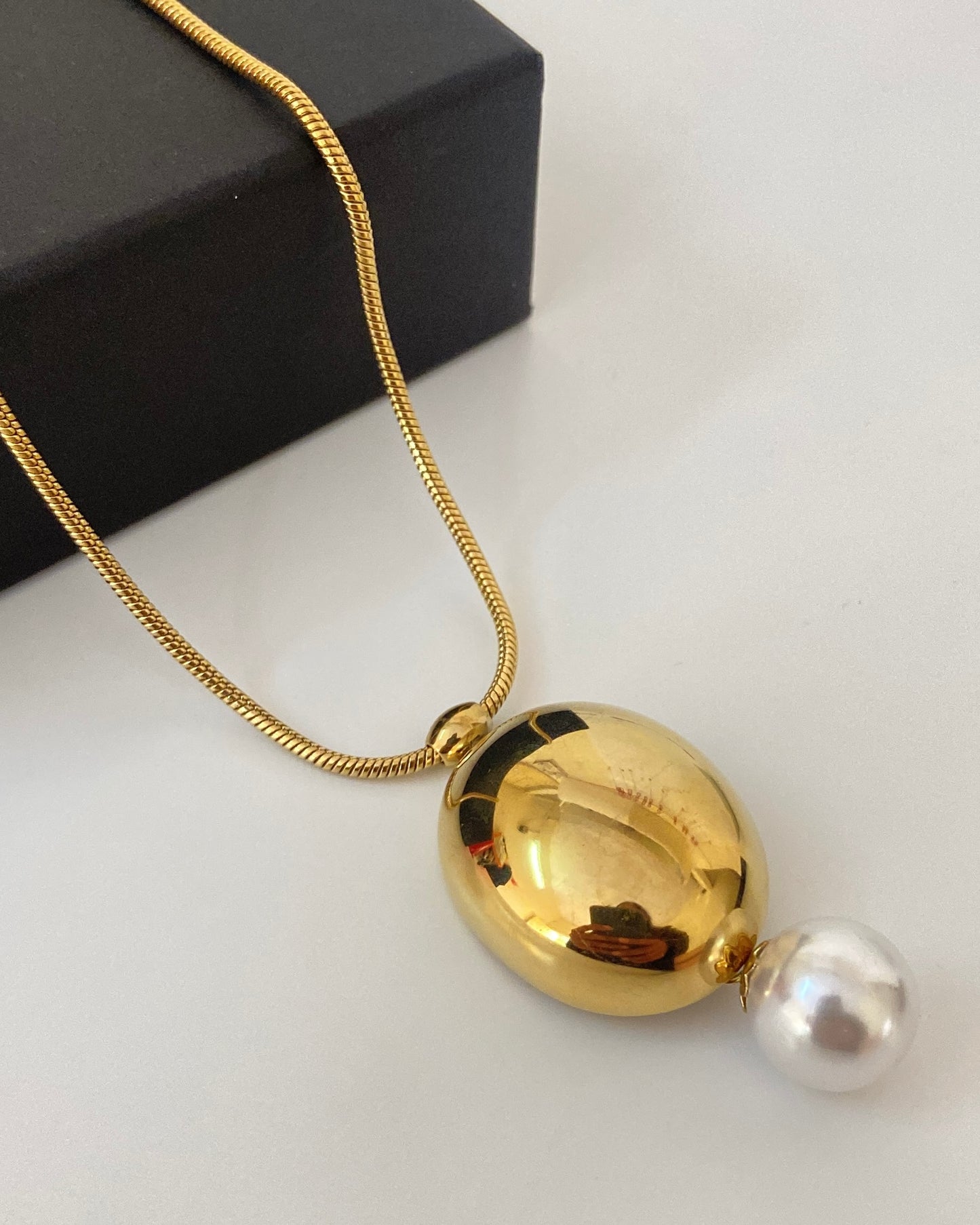 Chunky Pearl Necklace