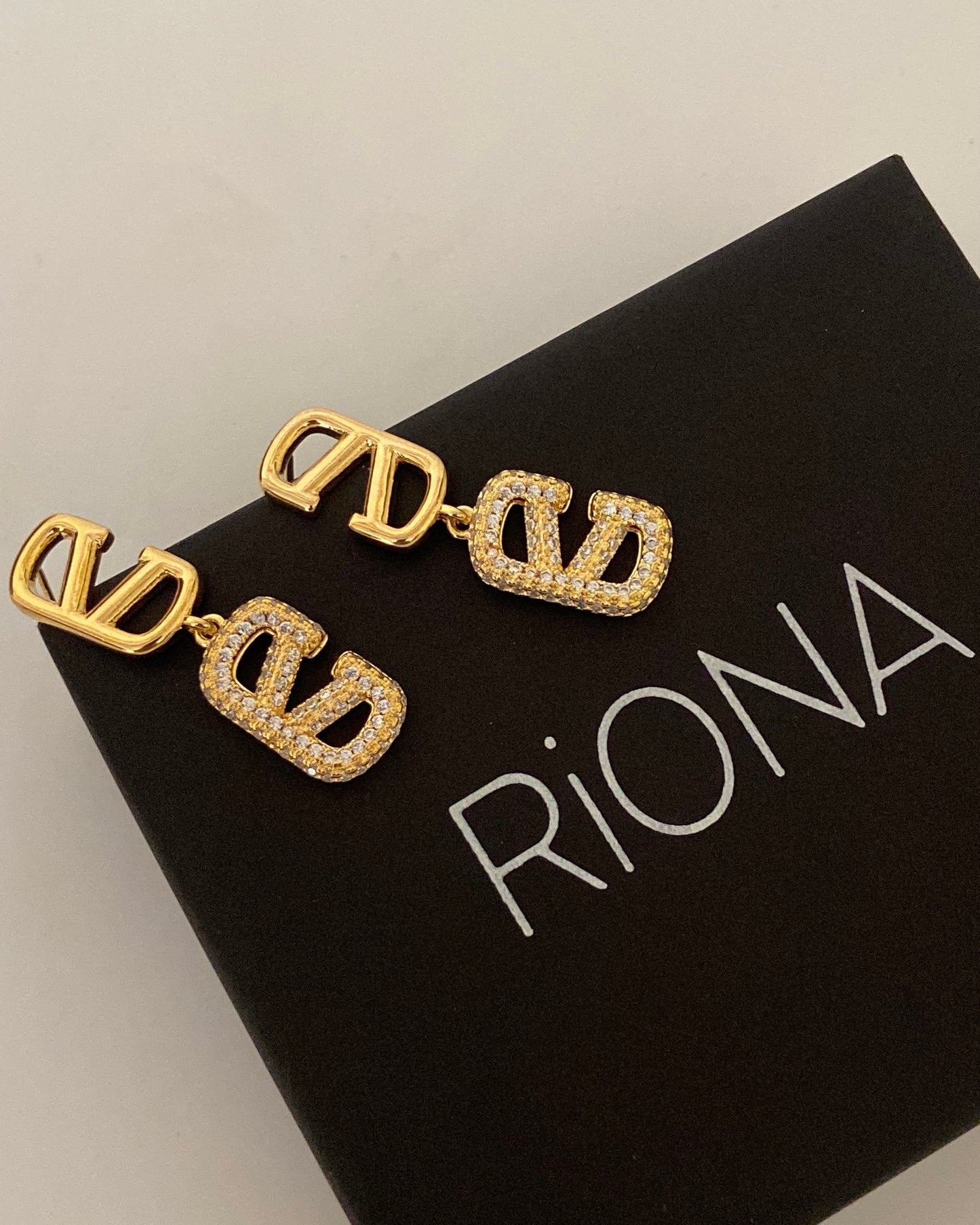 V Embellished Earring