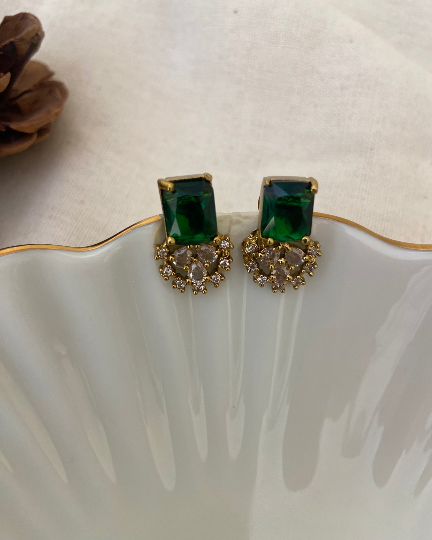 Emerald Ad Stone Choker Set