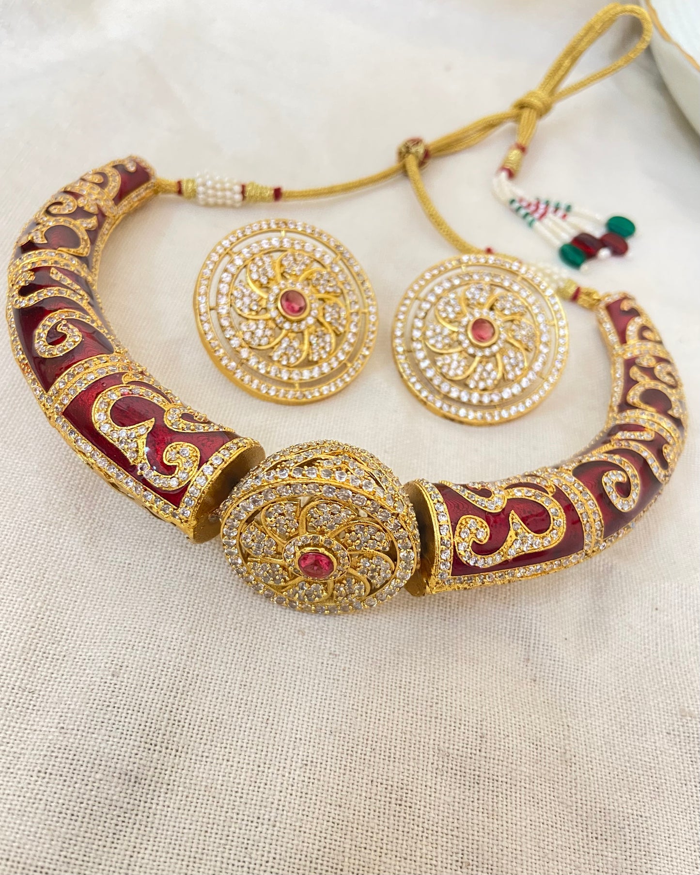 Meenakari Hasli Set