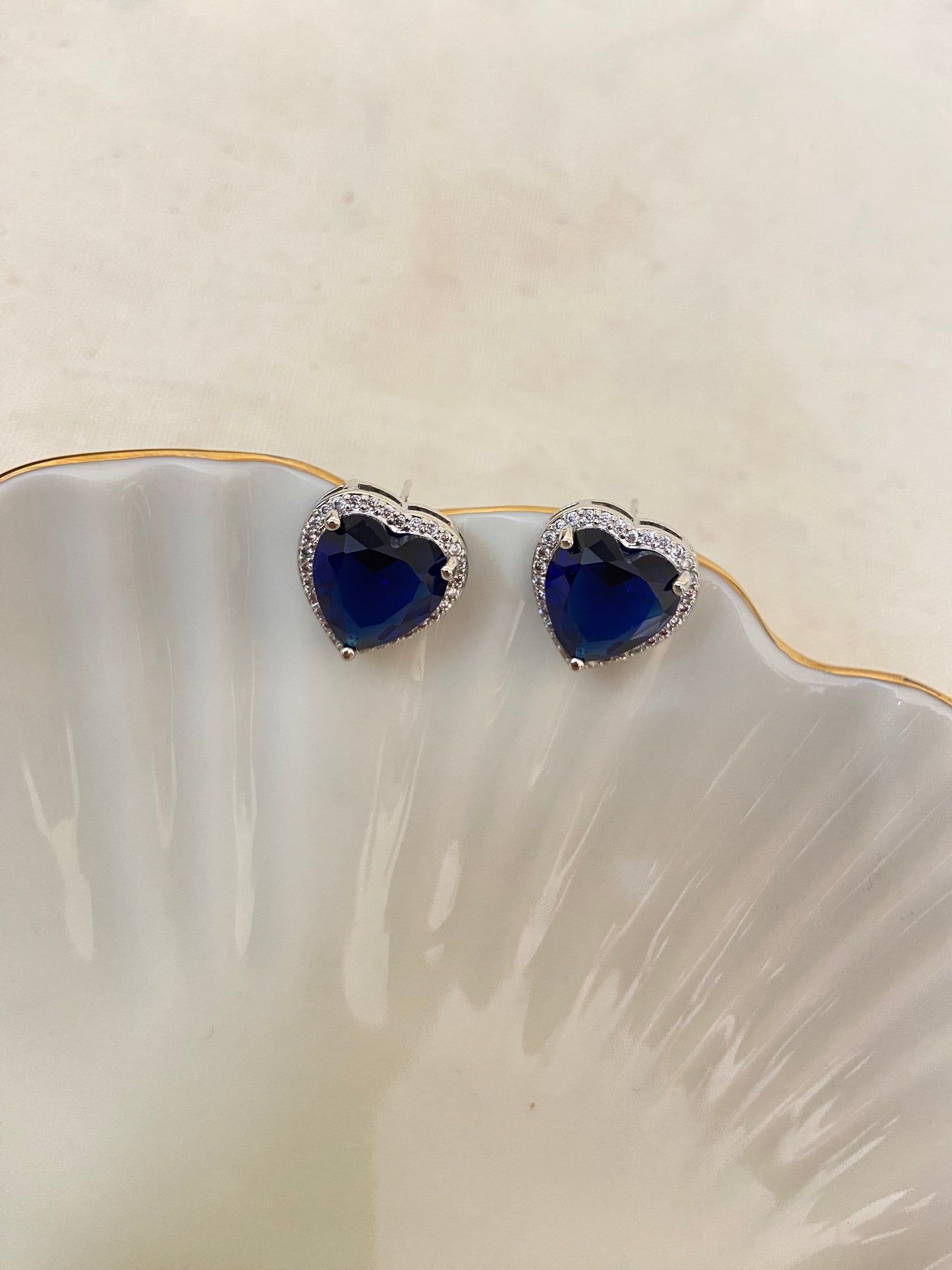 Silver Sapphire Heart Earring