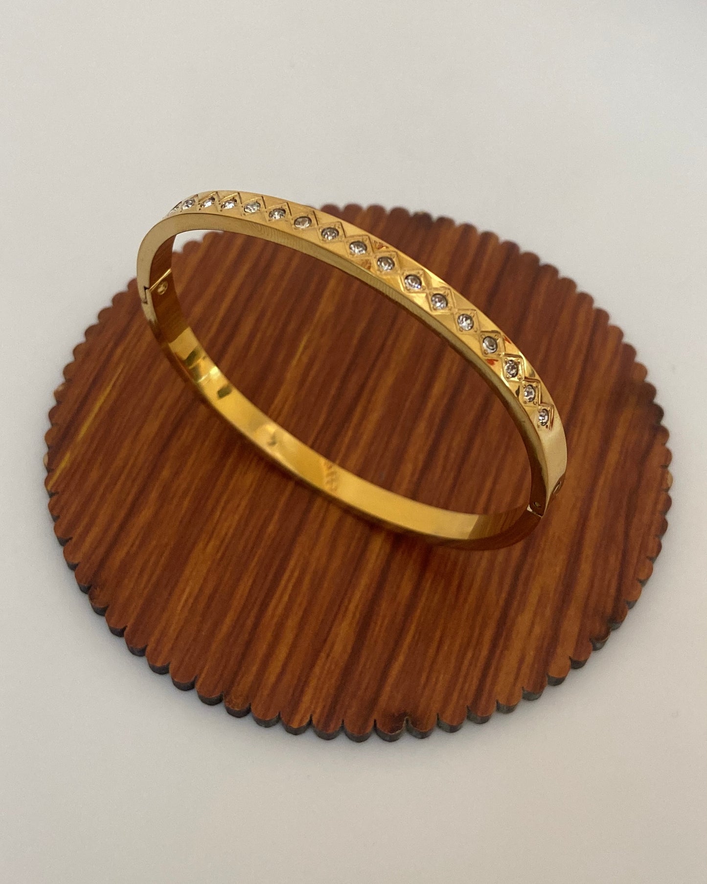 Quilted Pattern Bangle Bracelet