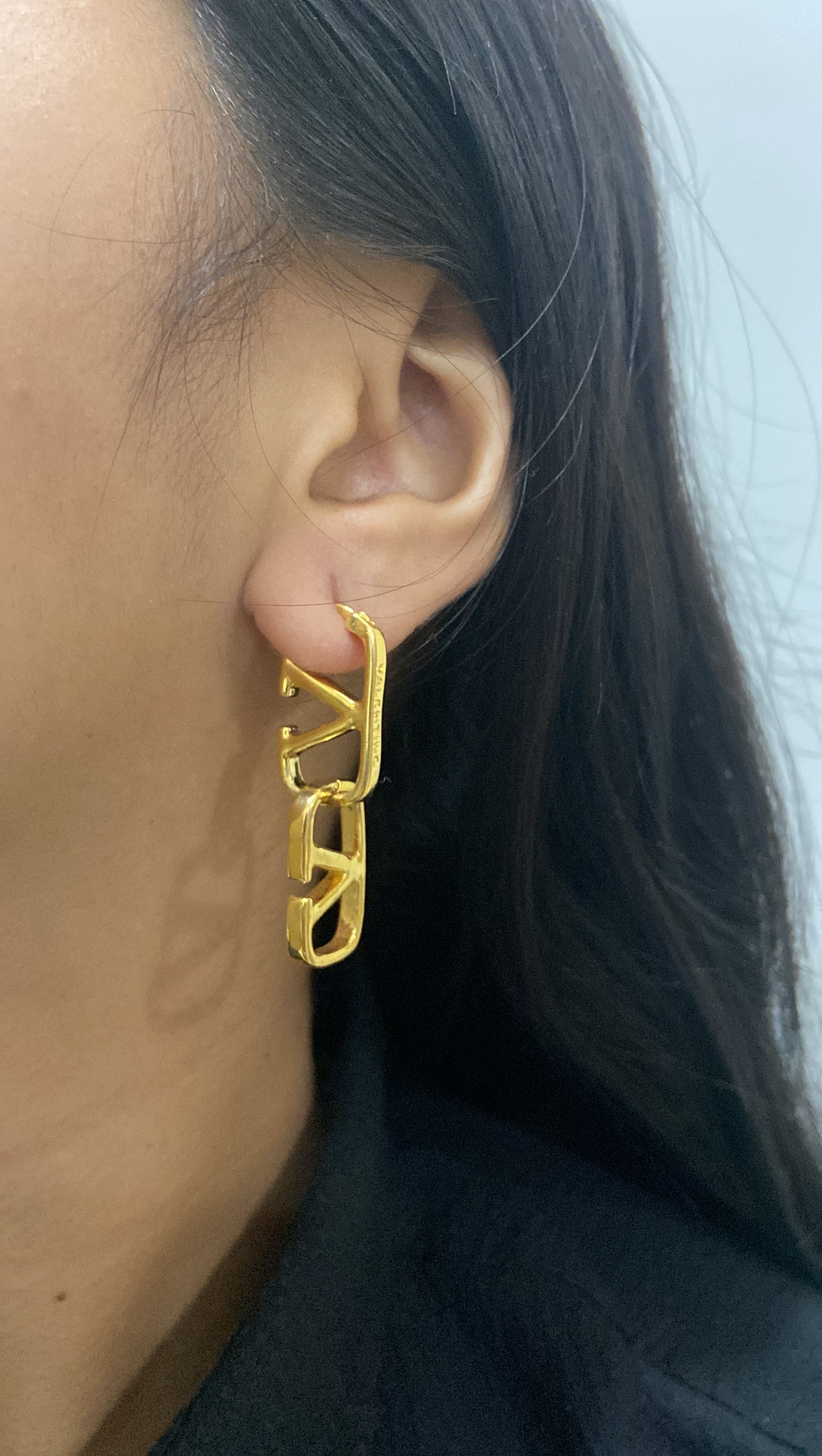 Classic V Hoop Earring
