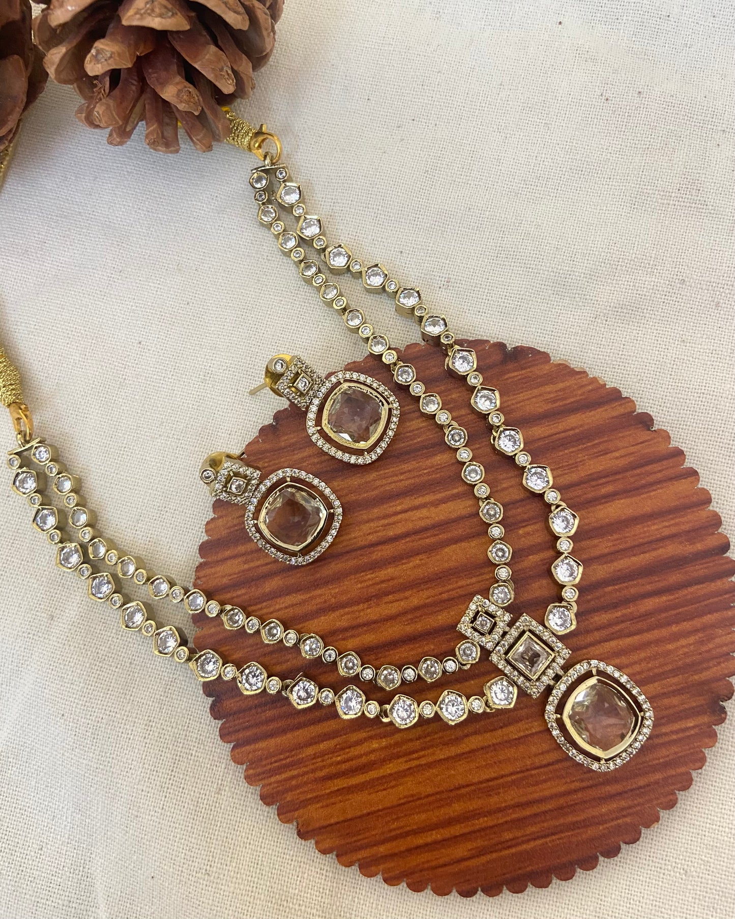 Victoria 2 layer Necklace Set