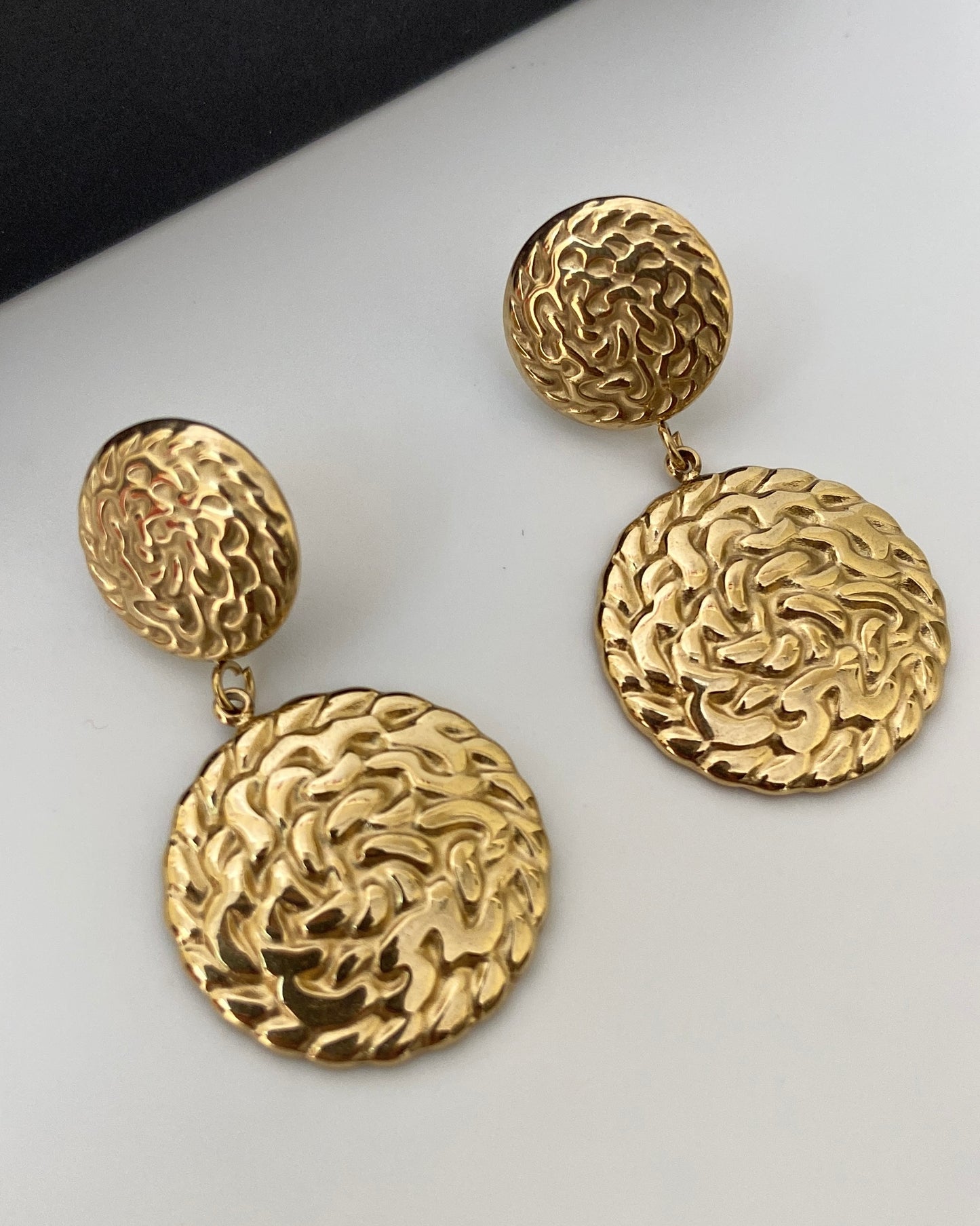 Classic Vintage Earring