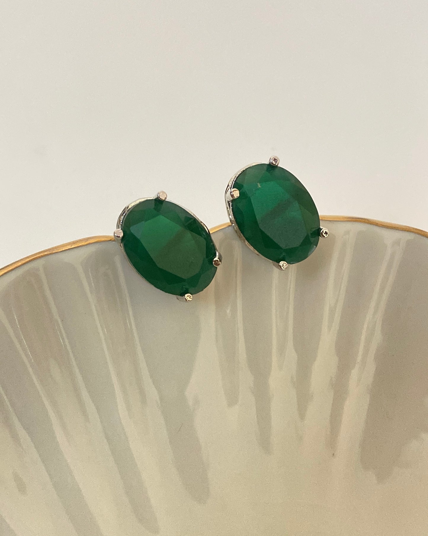 Emerald Oval Studded Earring