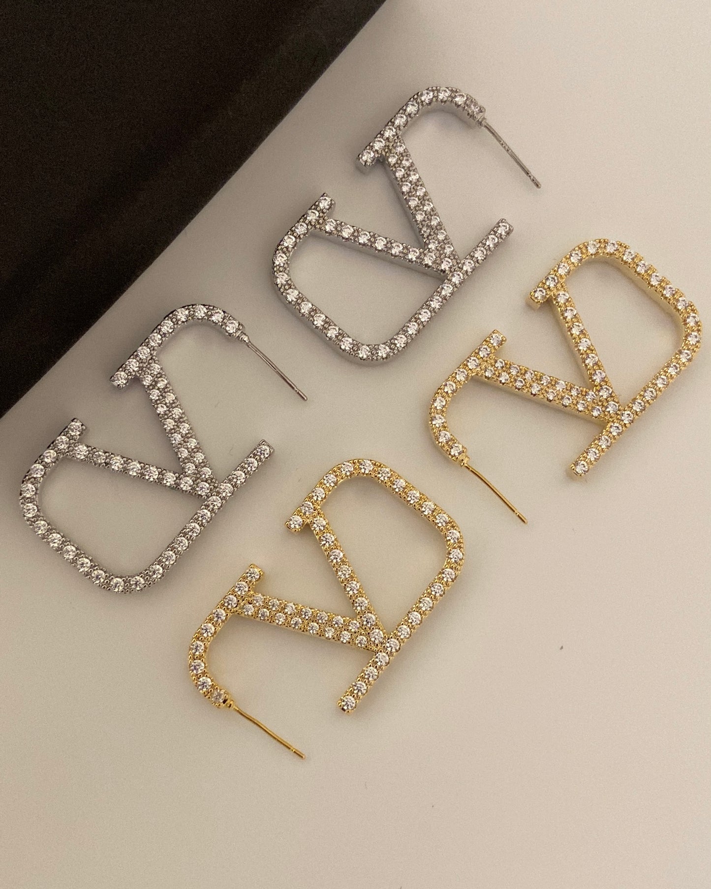 V tino Signature Earring