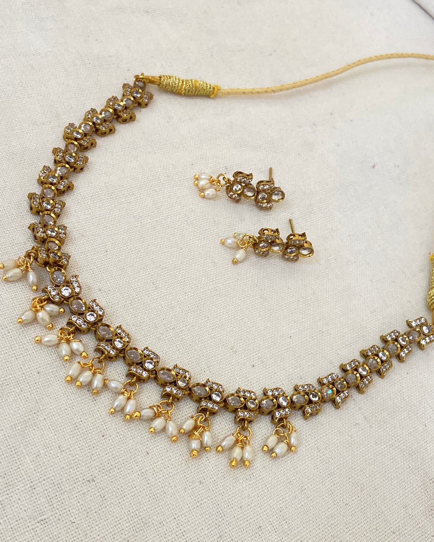 White stone with Rice Pearl Necklace Set