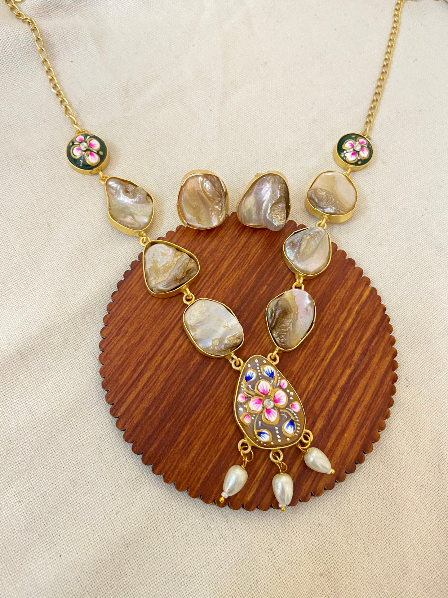 Handprint mother of pearl Necklace set ( Green)