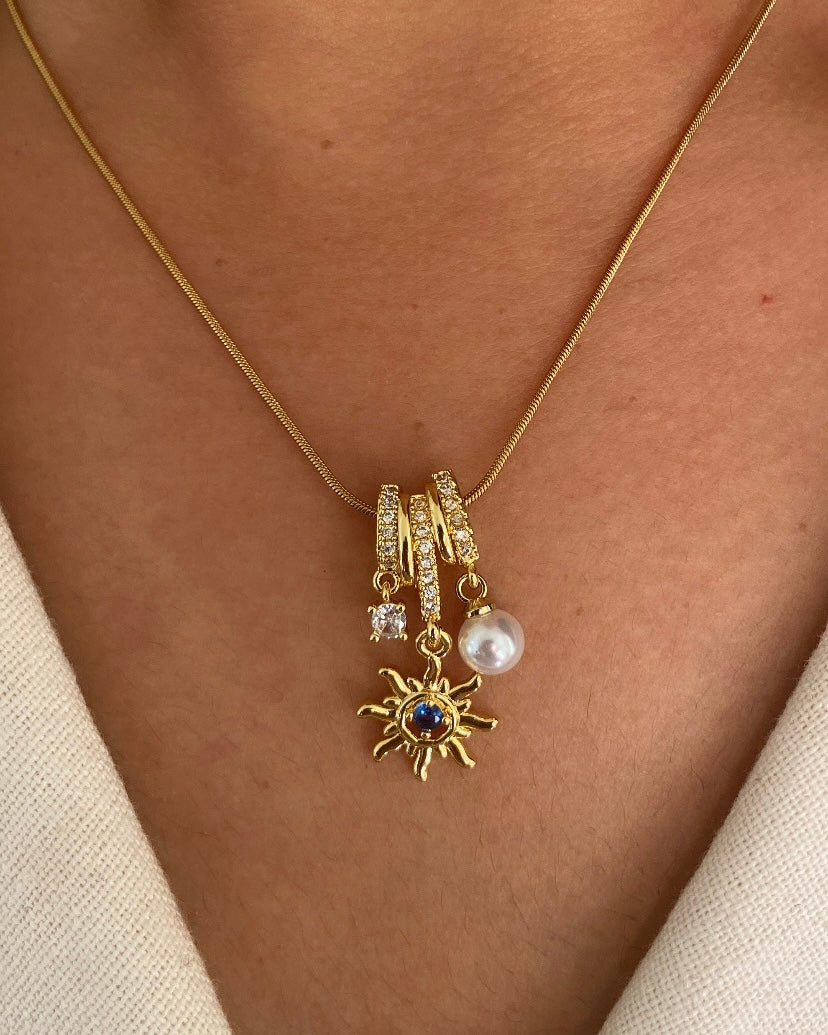 Sunburst Pearl Neckpiece