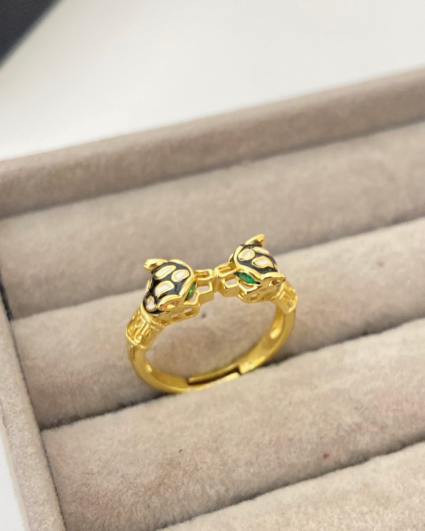 18K Gold Plated White & Green Crystal Cheetah Ring