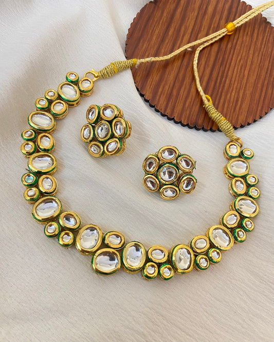 Gold Kundan Menakari Set