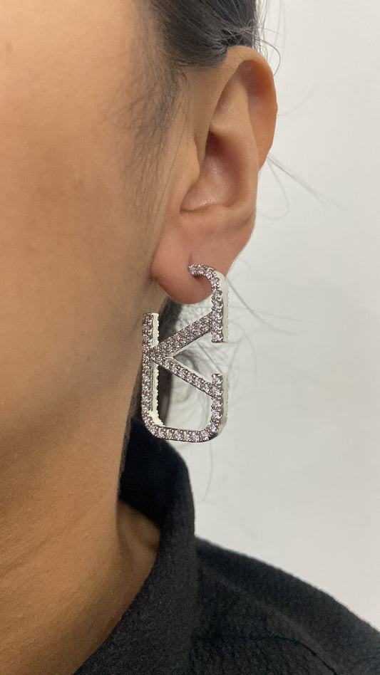 V tino Signature Earring