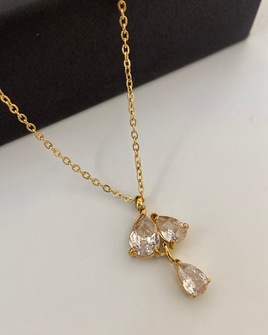 Lavalier Crystal Solitaire Necklace