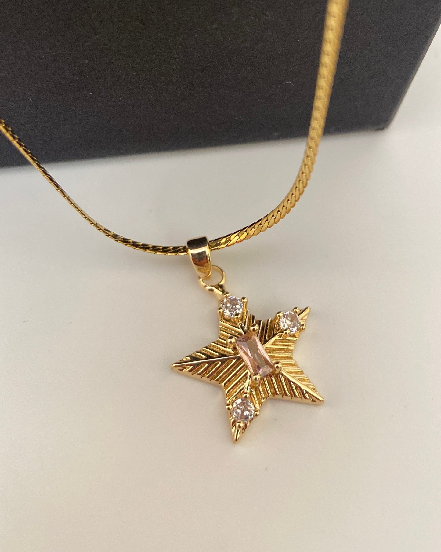 Dainty Star Necklace