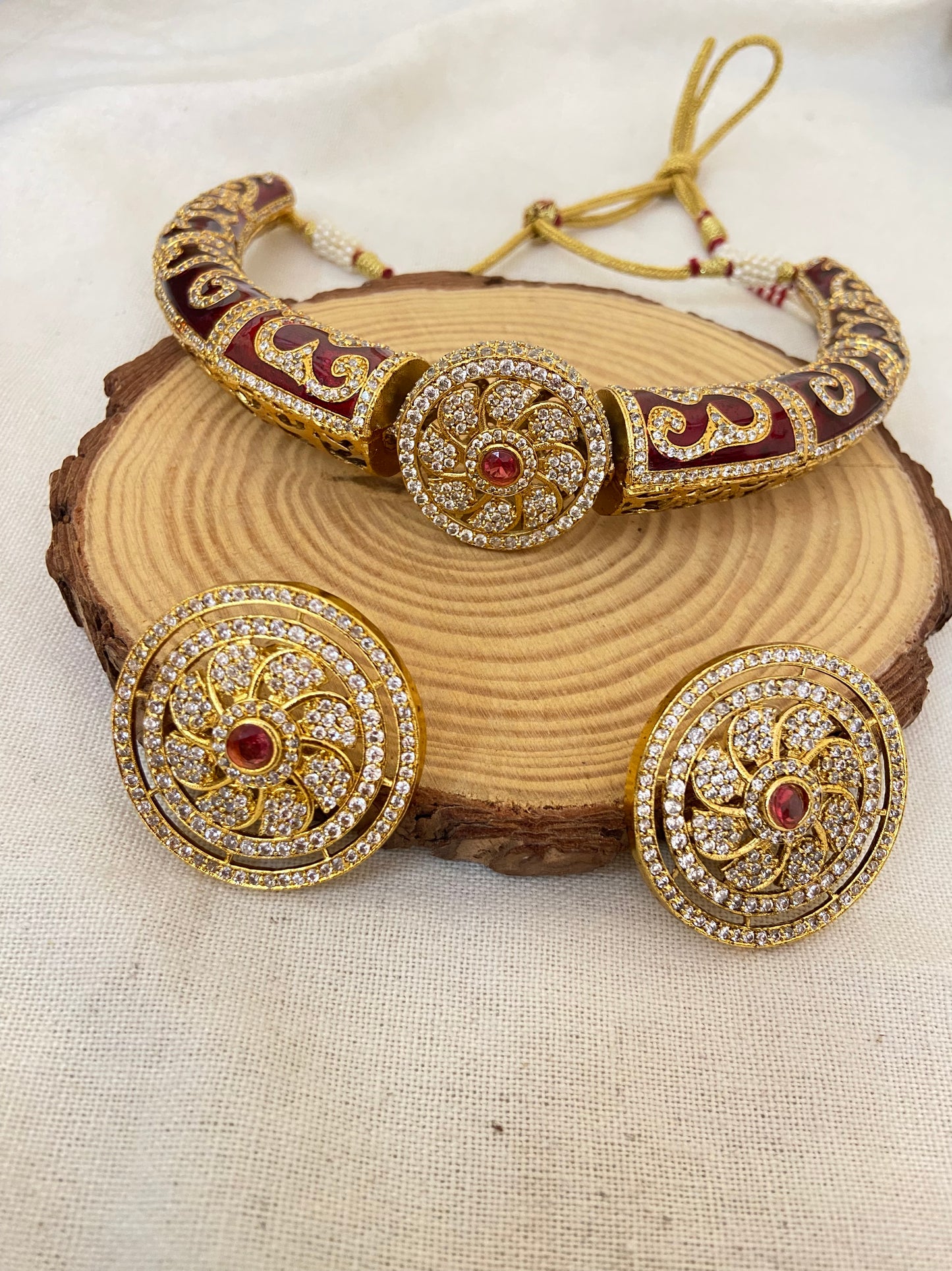 Meenakari Hasli Set