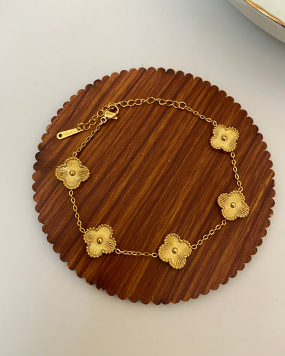 Gold Clover Bracelet