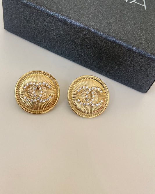 Classic Gold CC Earring