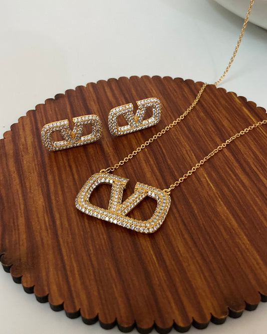 V tino  Combo (Earring + Necklace )