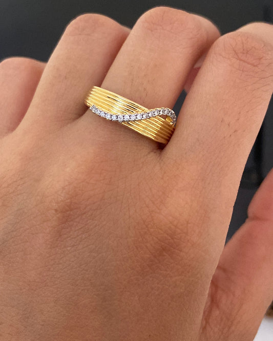 Crossover Ring