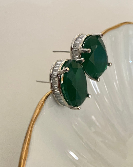 Emerald Oval Studded Earring