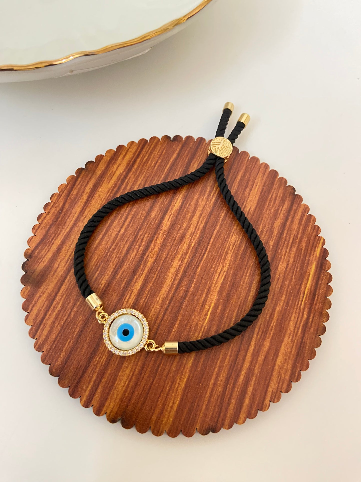 Round Evil Eye Thread Bracelet