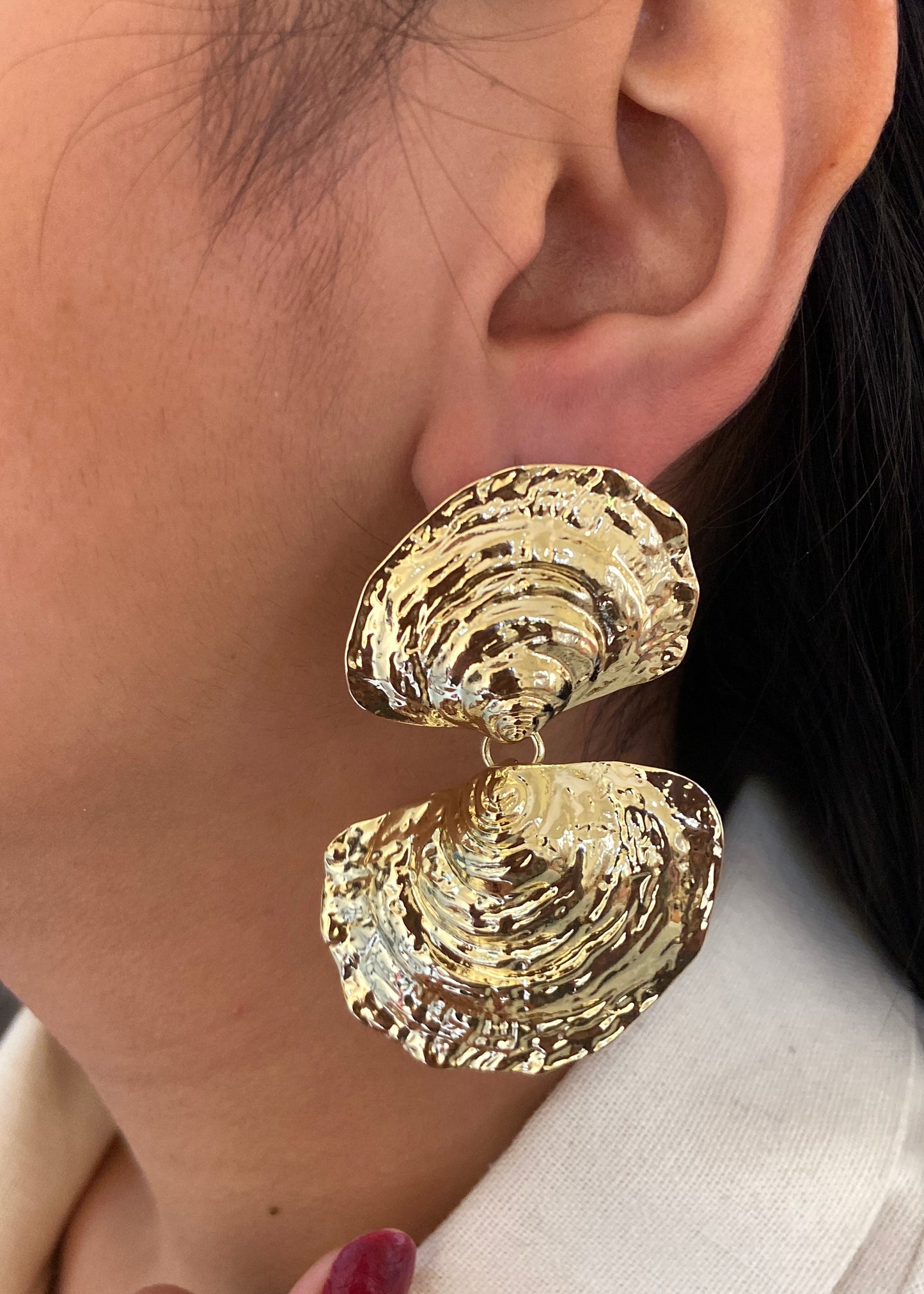 Gold toned Seashell Drop Earrings