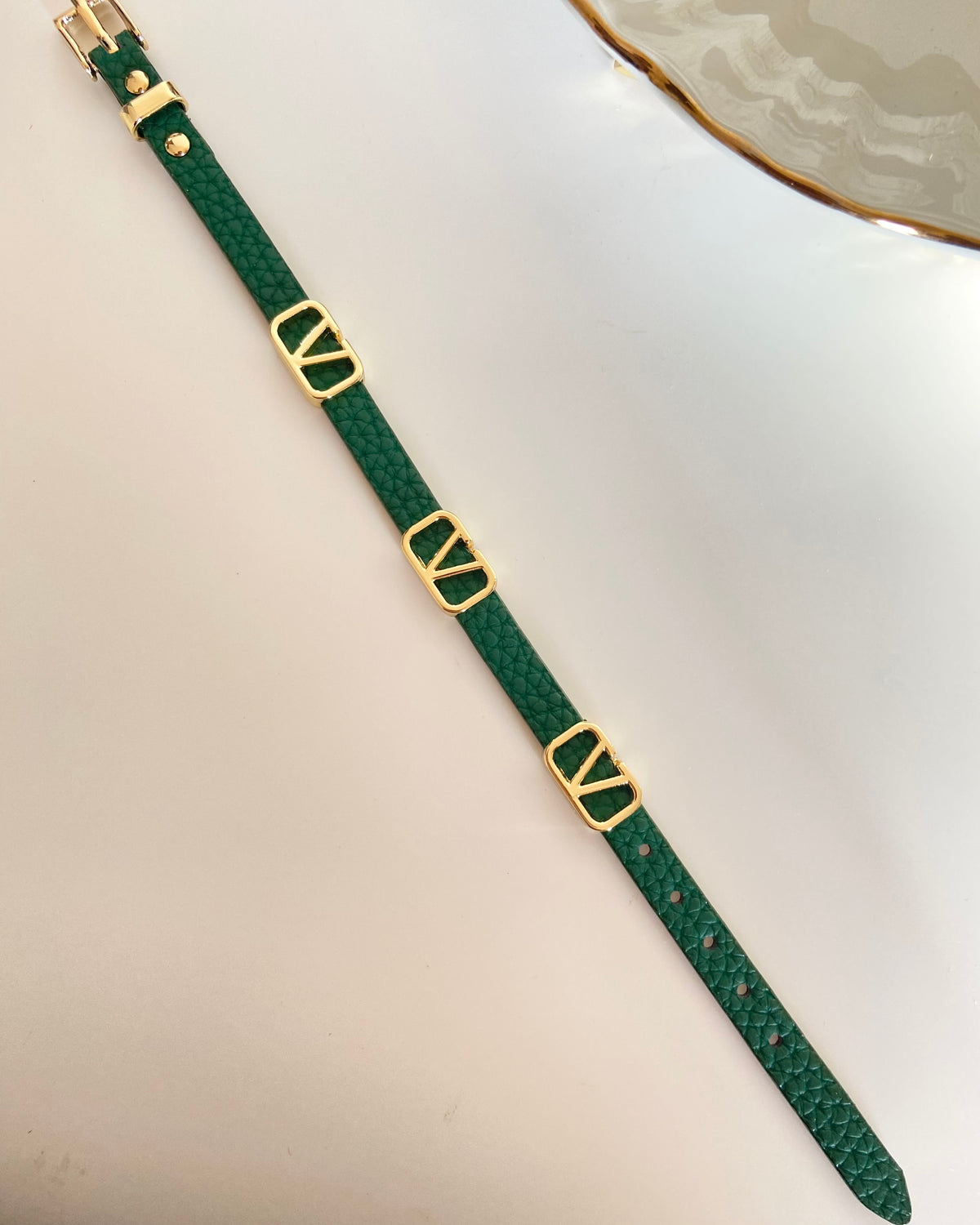 Classic V Belt Bracelets (Unisex)
