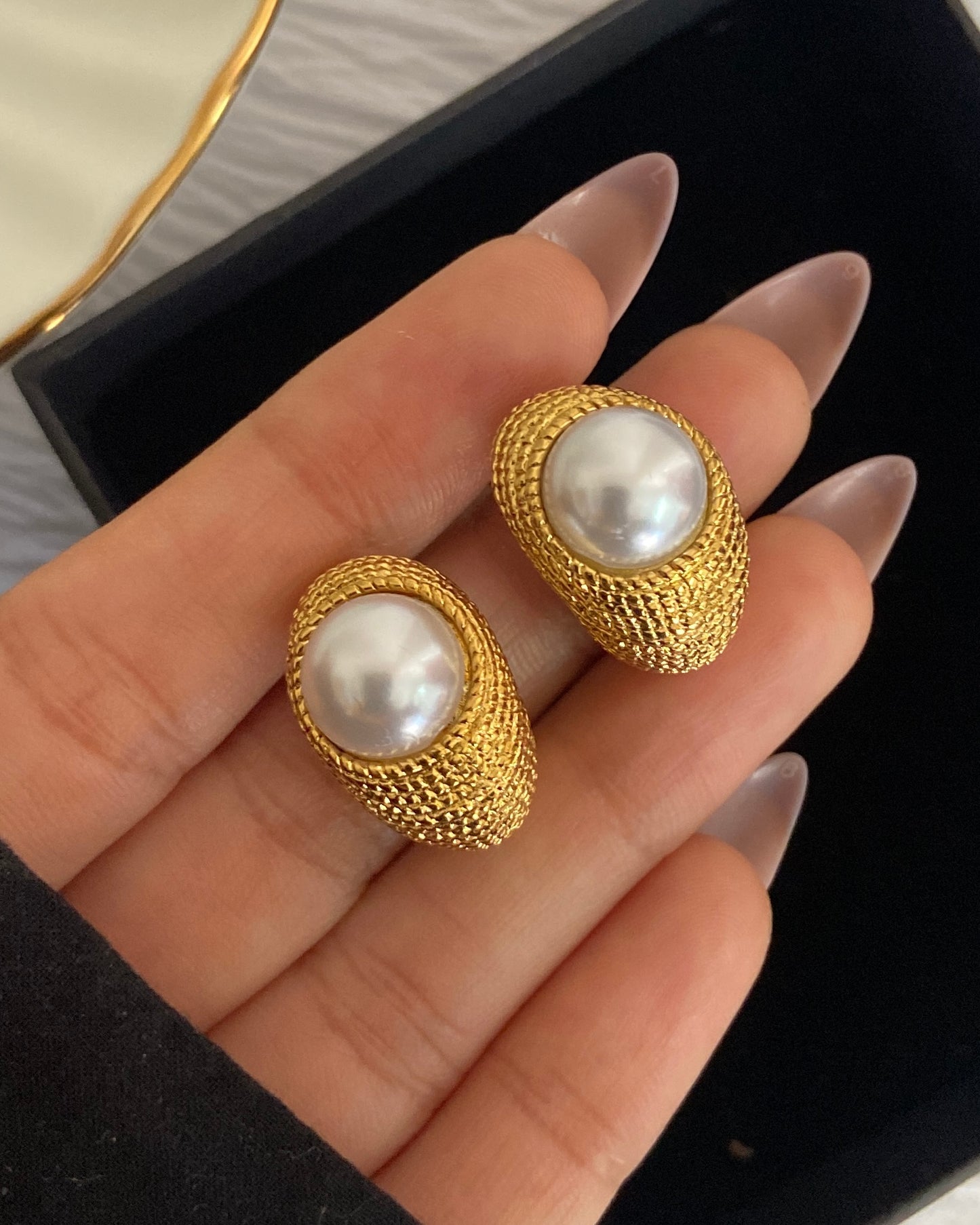 Vintage pearl Earring