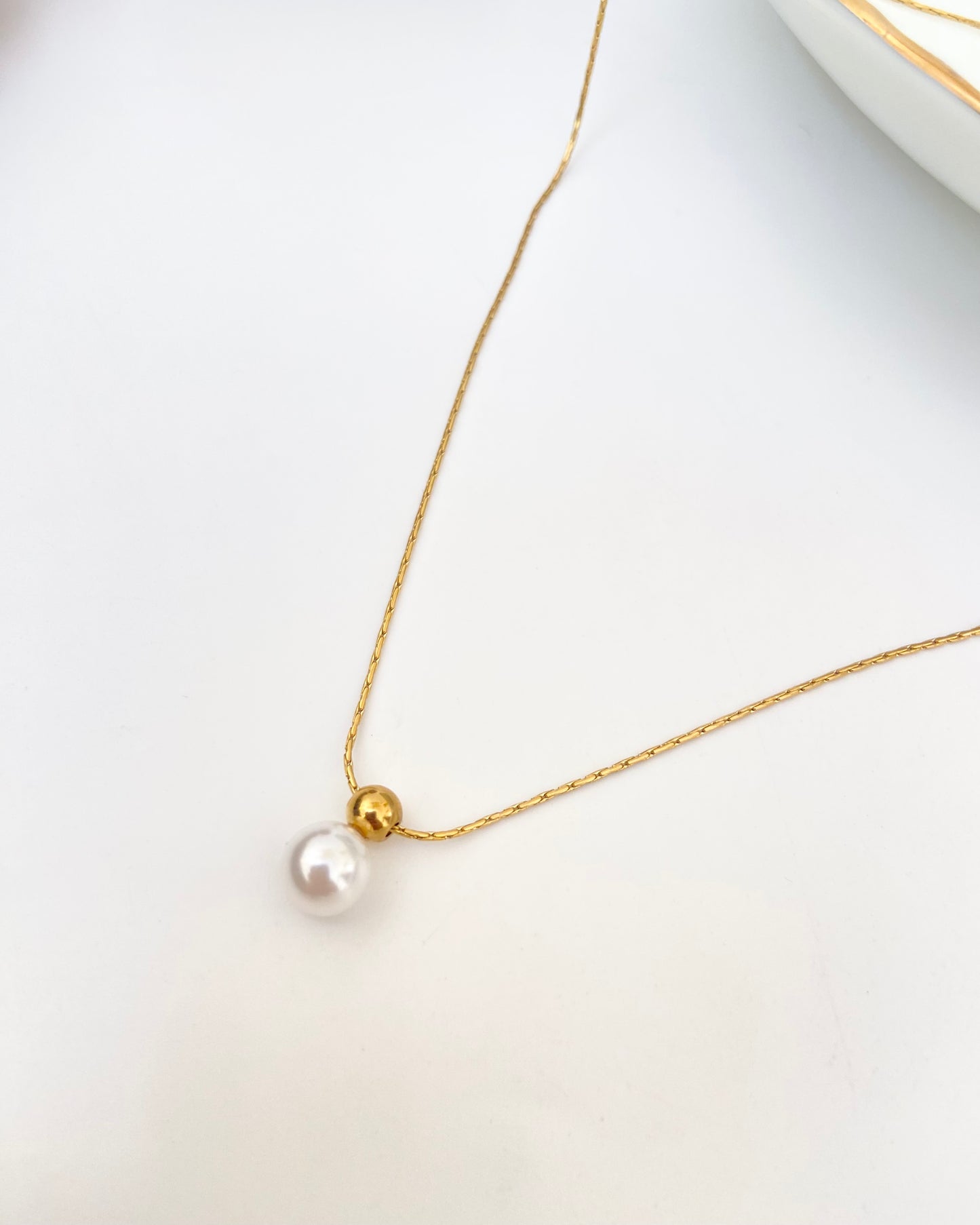 Dainty Pearl Necklace