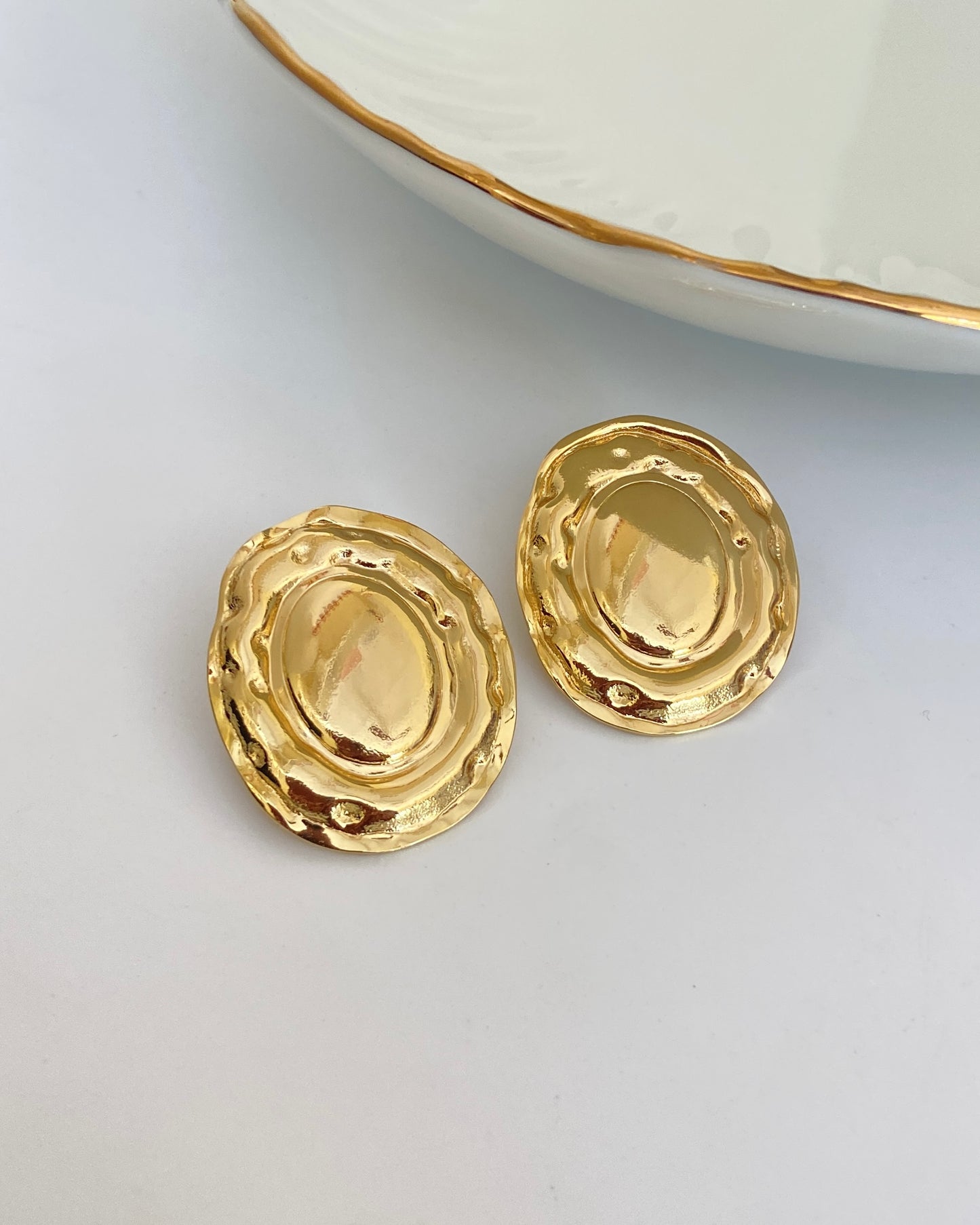 Oval Chunky Earring