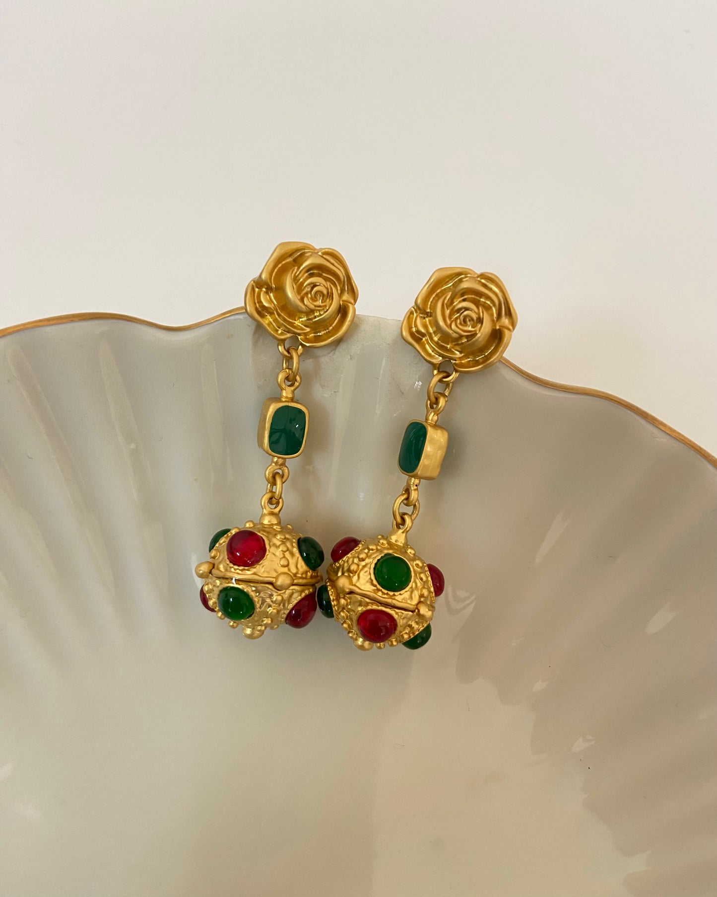 Rose Vintage Earring