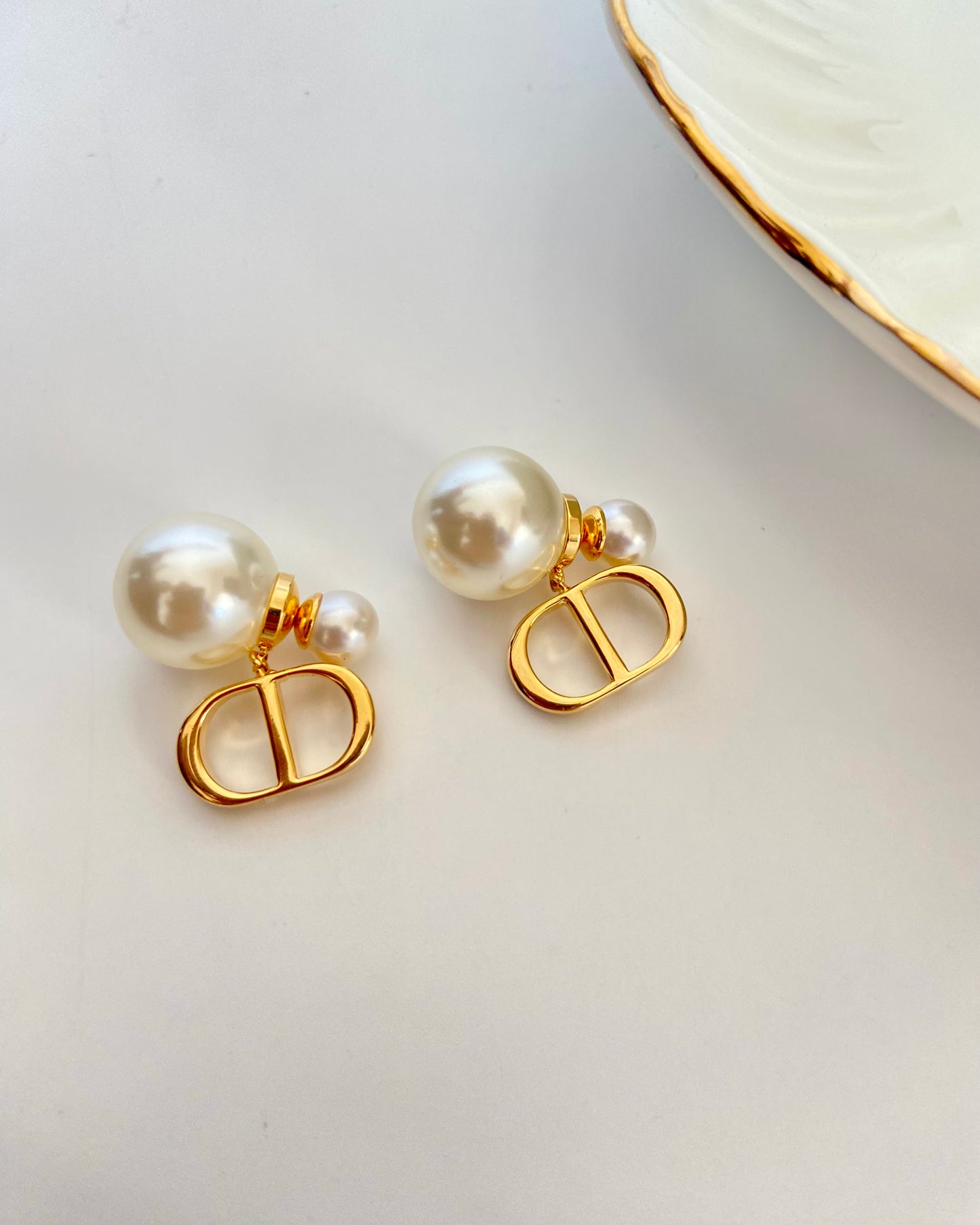Vintage Pearl Earring