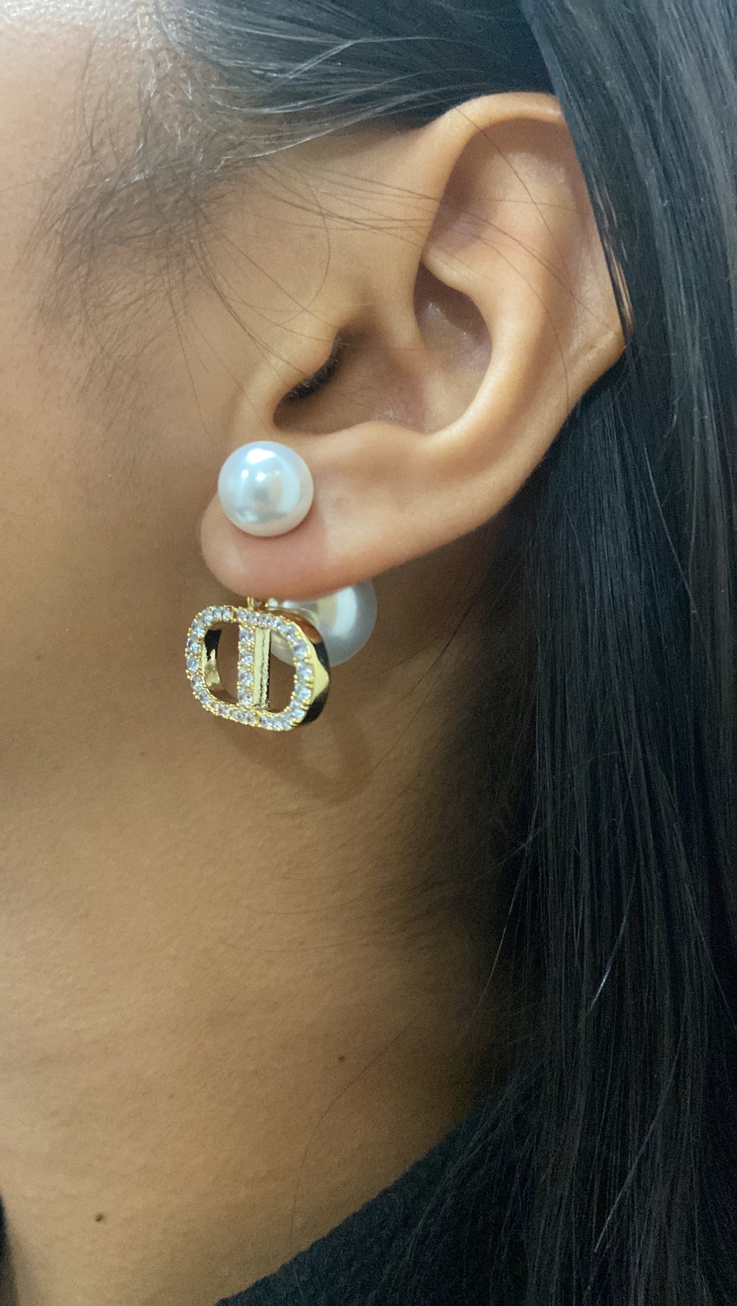 CD Pearl luxe Earring ( 2 in 1)