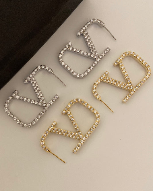 V tino Signature Earring