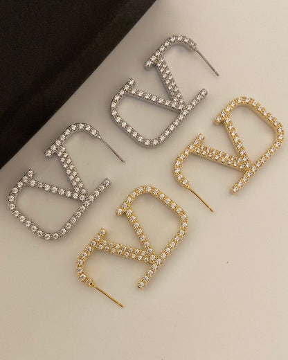 V tino Signature Earring