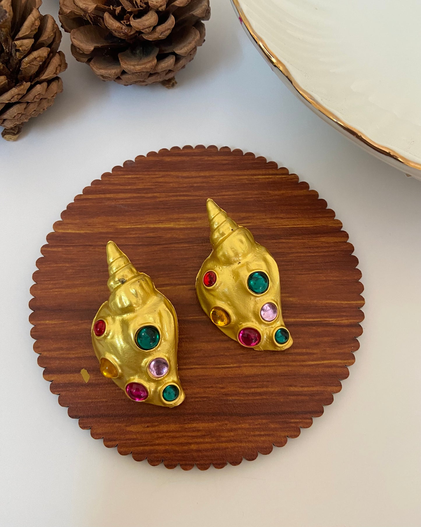 Vintage Multicoloured Shell Earring