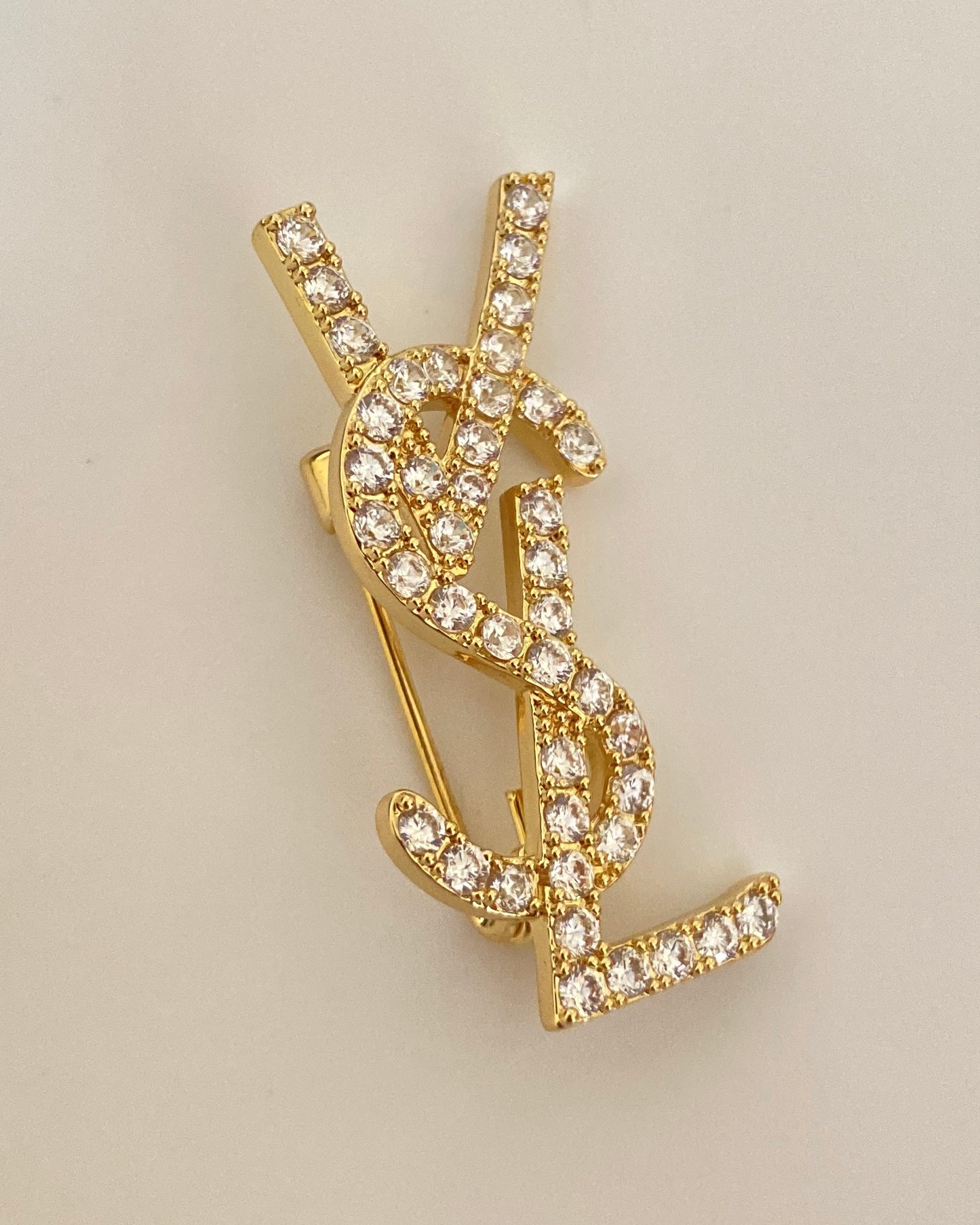 Ynsl gold Brooch