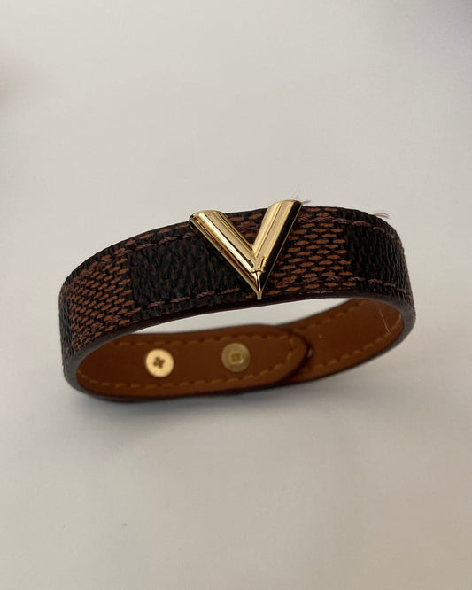 V belt Bracelet