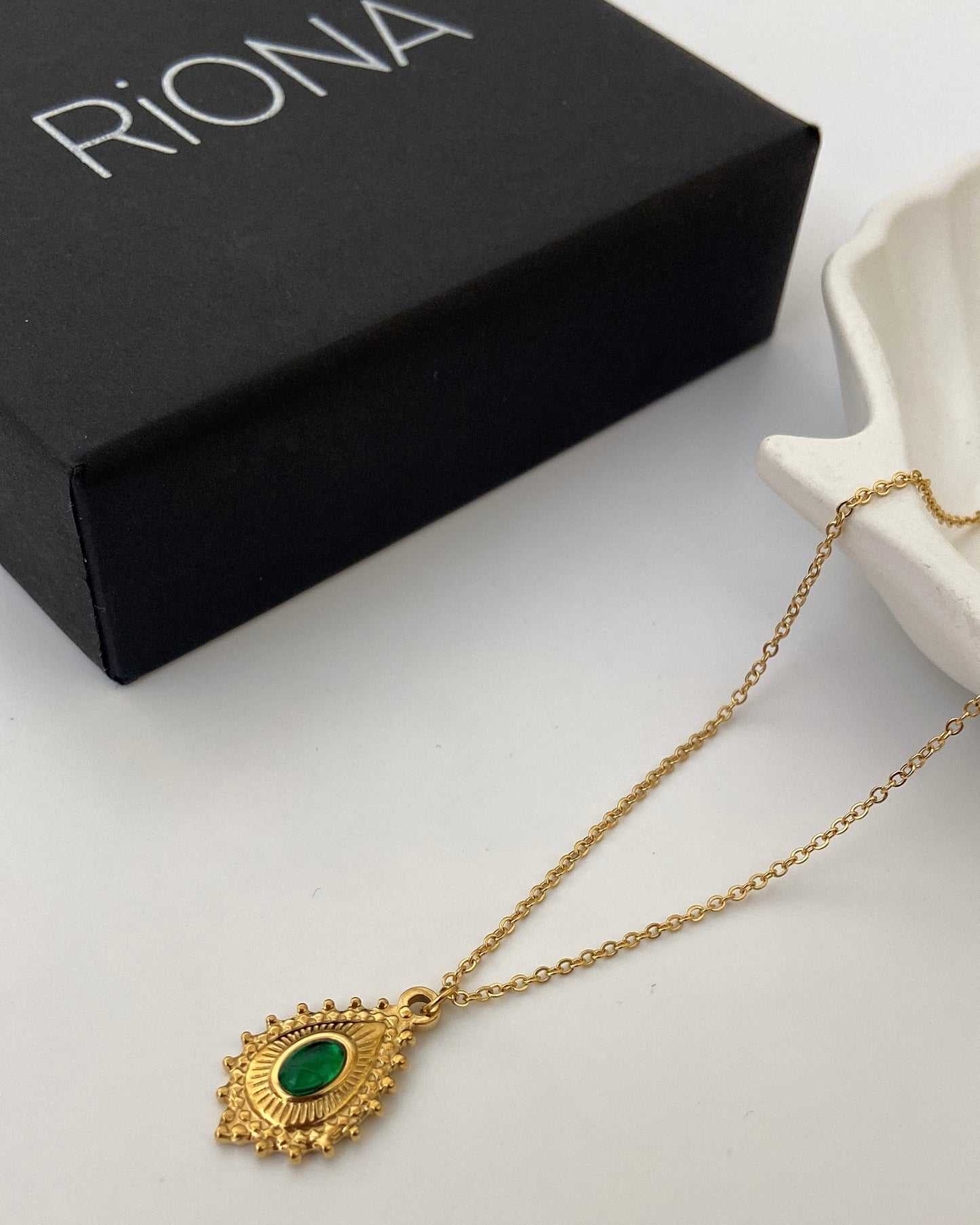 Emerald Everly Necklace