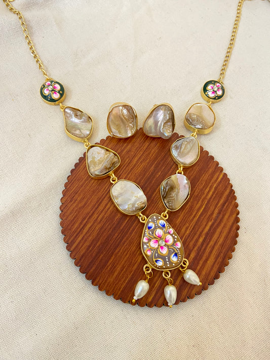 Handprint mother of pearl Necklace set ( Green)