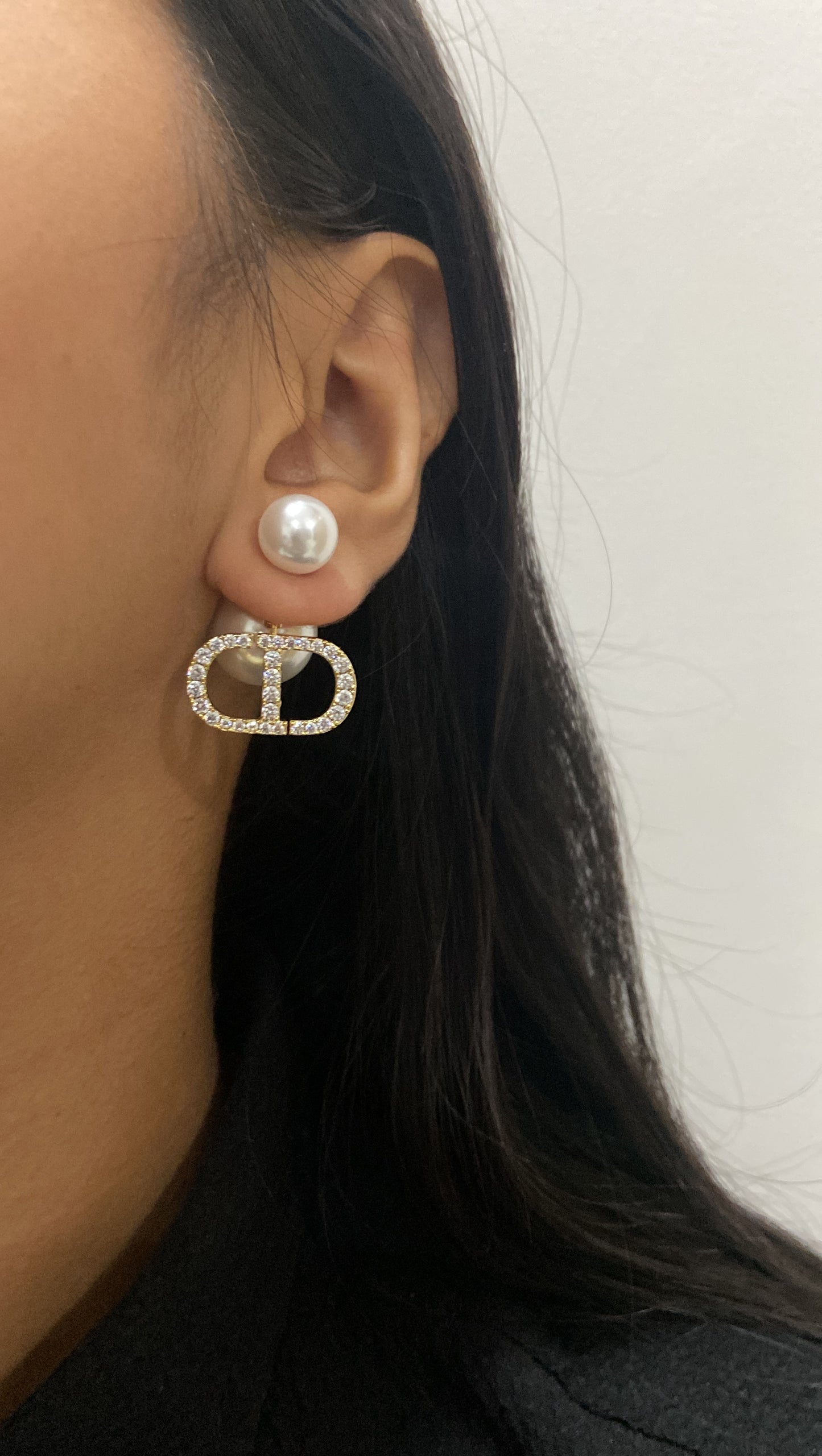 CD Pearl luxe Earring ( 2 in 1)