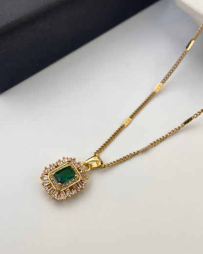 Emerald Linsey Necklace