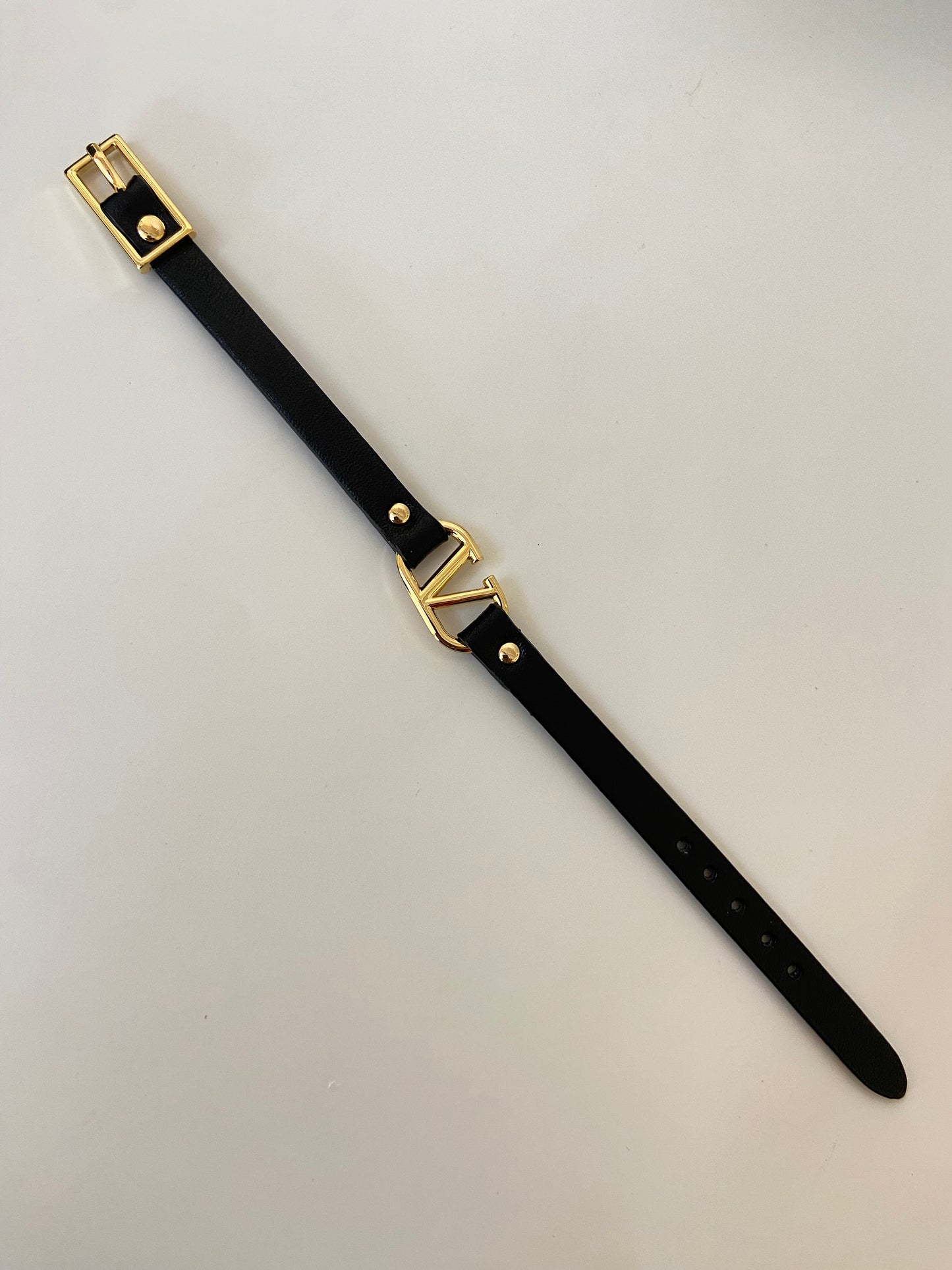 V tino Belt Bracelet