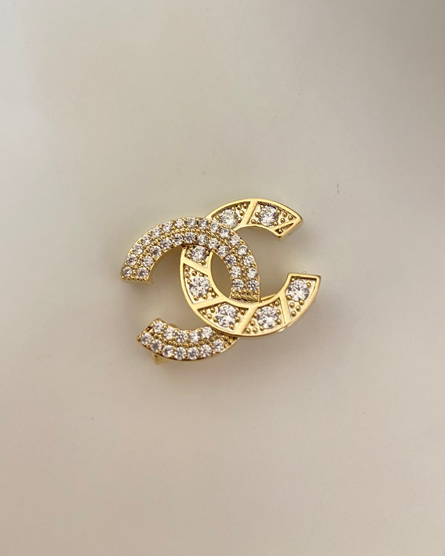 CC dual design Brooch