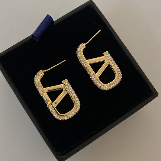 Soliter Iconic V Earring