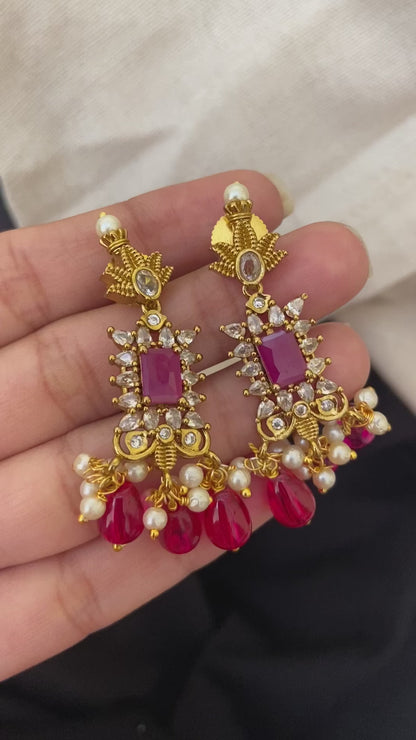 Kanthi Necklace Set